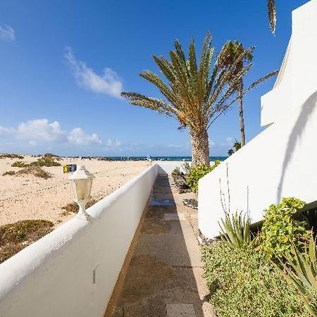 Apartamento Nire Lula En La Misma Playa El Cotillo  Экстерьер фото