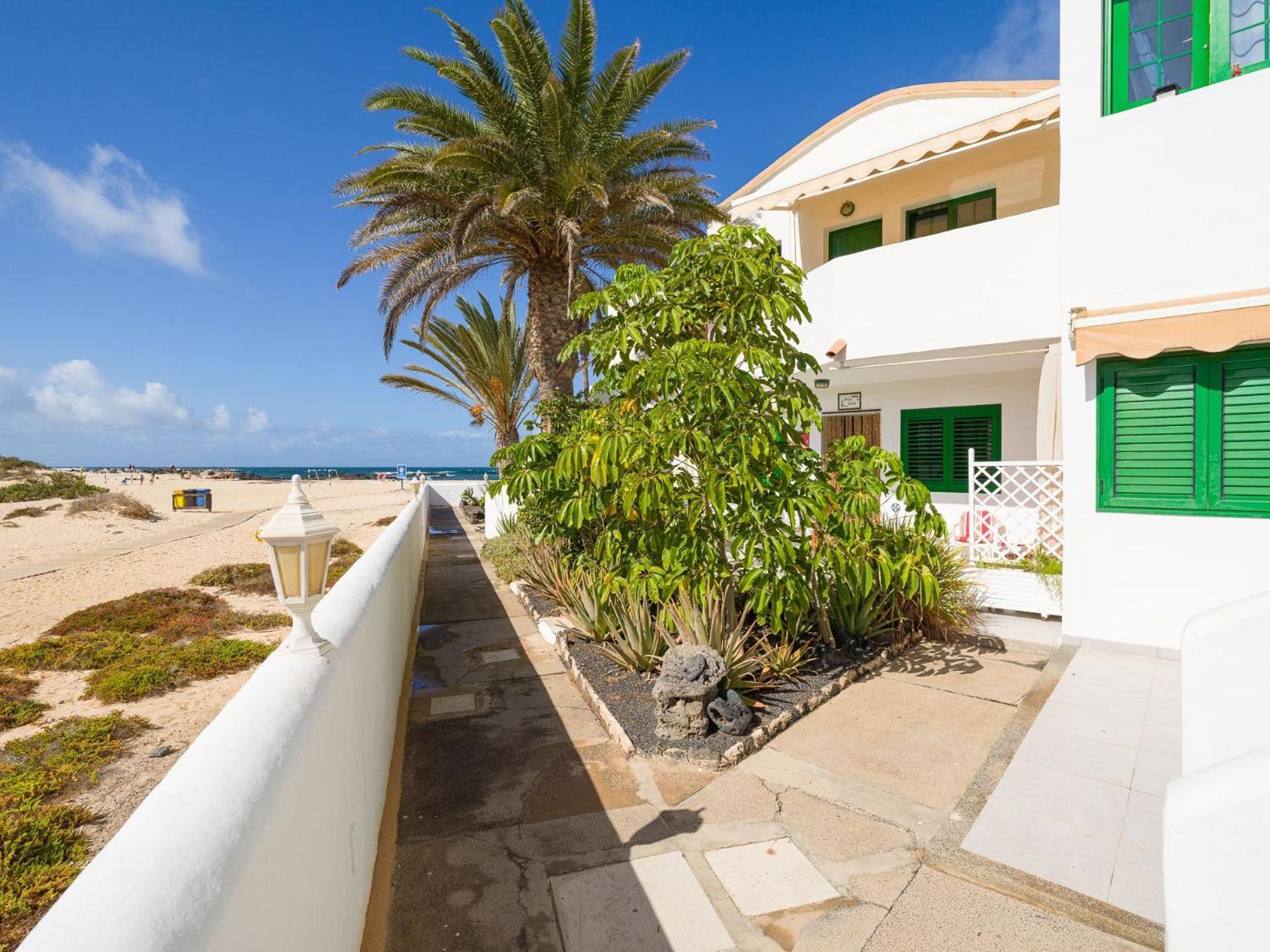 Apartamento Nire Lula En La Misma Playa El Cotillo  Экстерьер фото